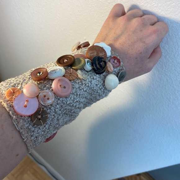 Handmade Phone Case \ Wristlet - Picture 7 of 12